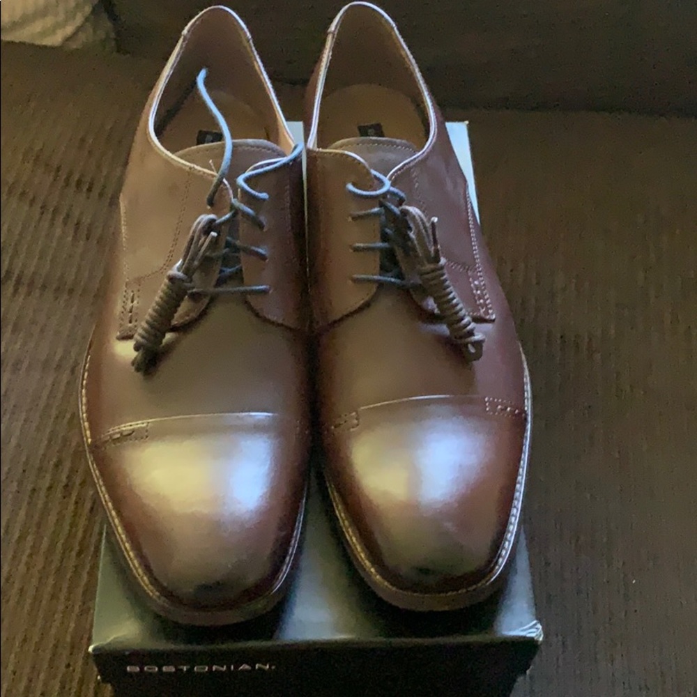 BOSTONIAN Leather Men’s Dress shoe